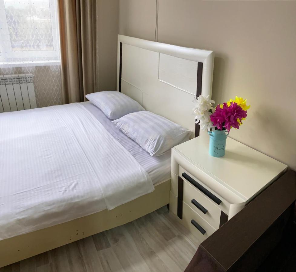 Оригинальная 1 Ком Квартира В Сердце Алматы Apartment Exterior photo