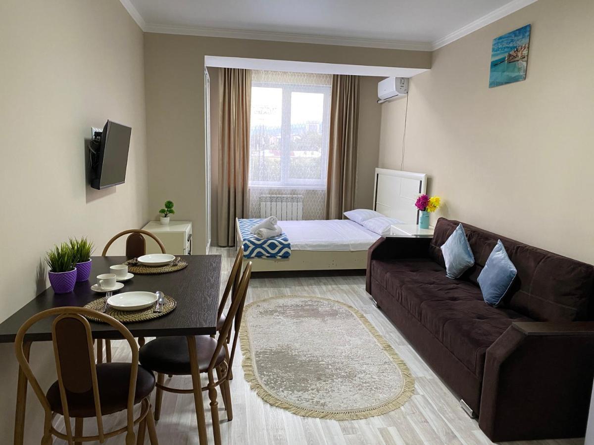 Оригинальная 1 Ком Квартира В Сердце Алматы Apartment Exterior photo